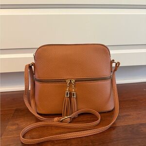 Tan/Brown Crossbody Bag